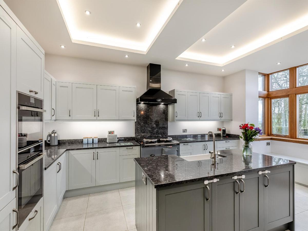 Buntingfield Farmhouse Villa Ashover Bagian luar foto