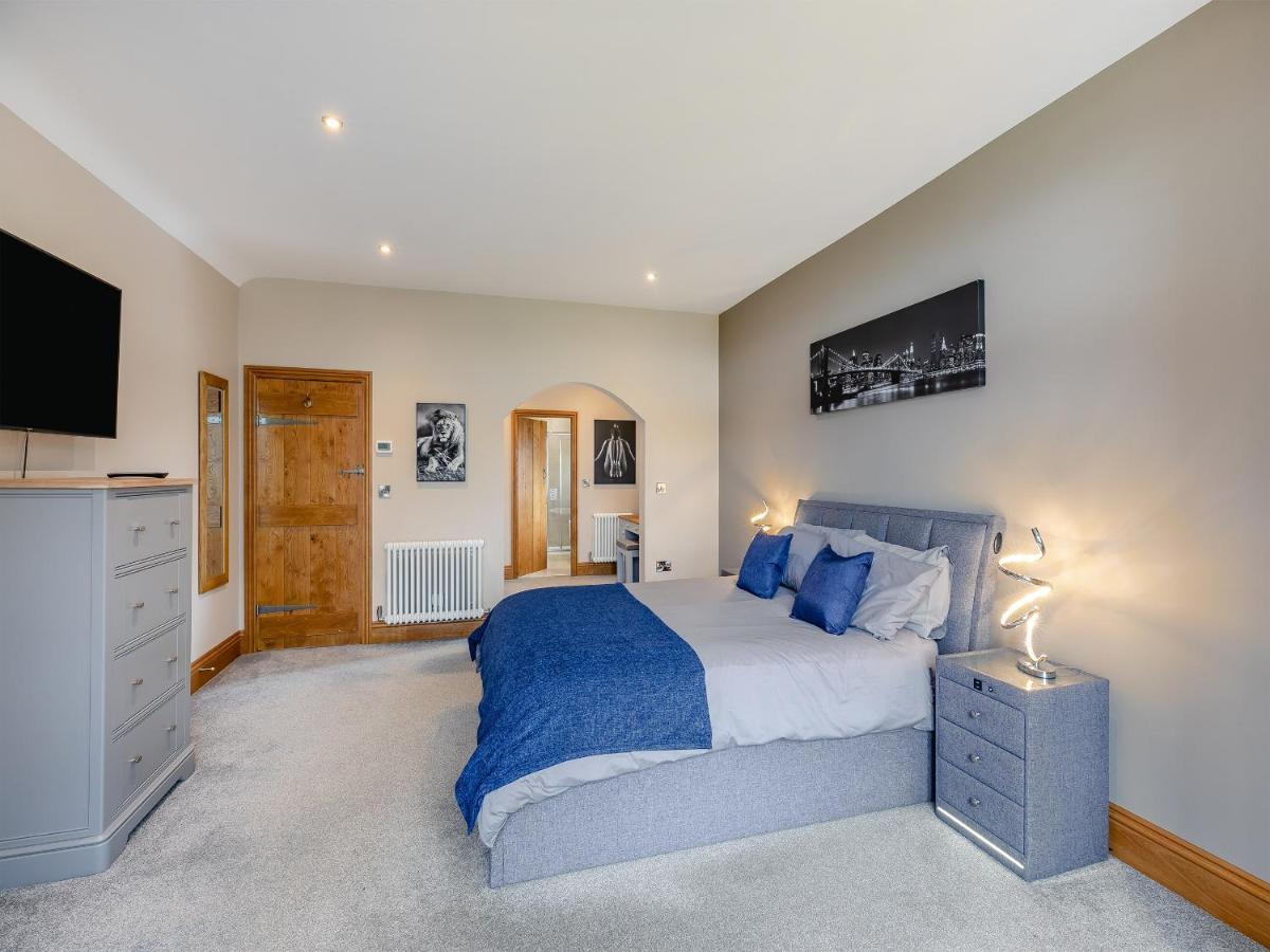 Buntingfield Farmhouse Villa Ashover Bagian luar foto