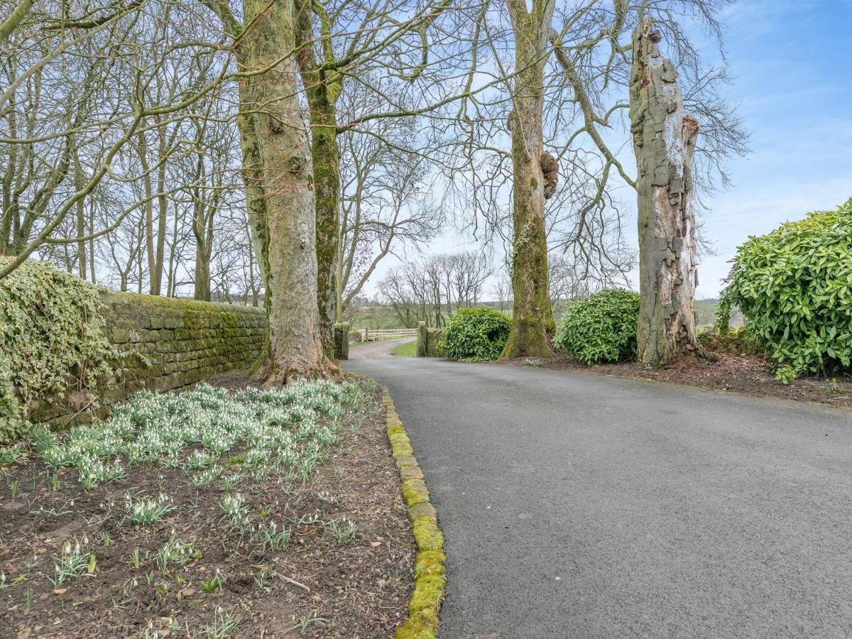 Buntingfield Farmhouse Villa Ashover Bagian luar foto