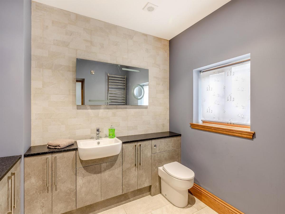 Buntingfield Farmhouse Villa Ashover Bagian luar foto